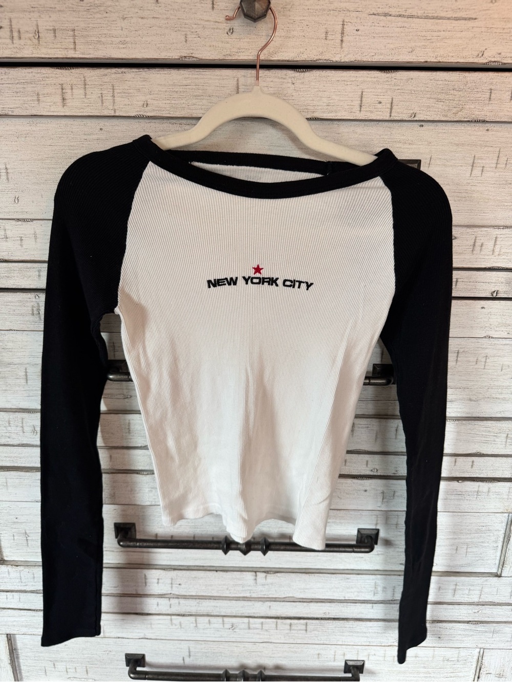 Brandy Melville Black & White Raglan 'New York City' Long-Sleeve Top
